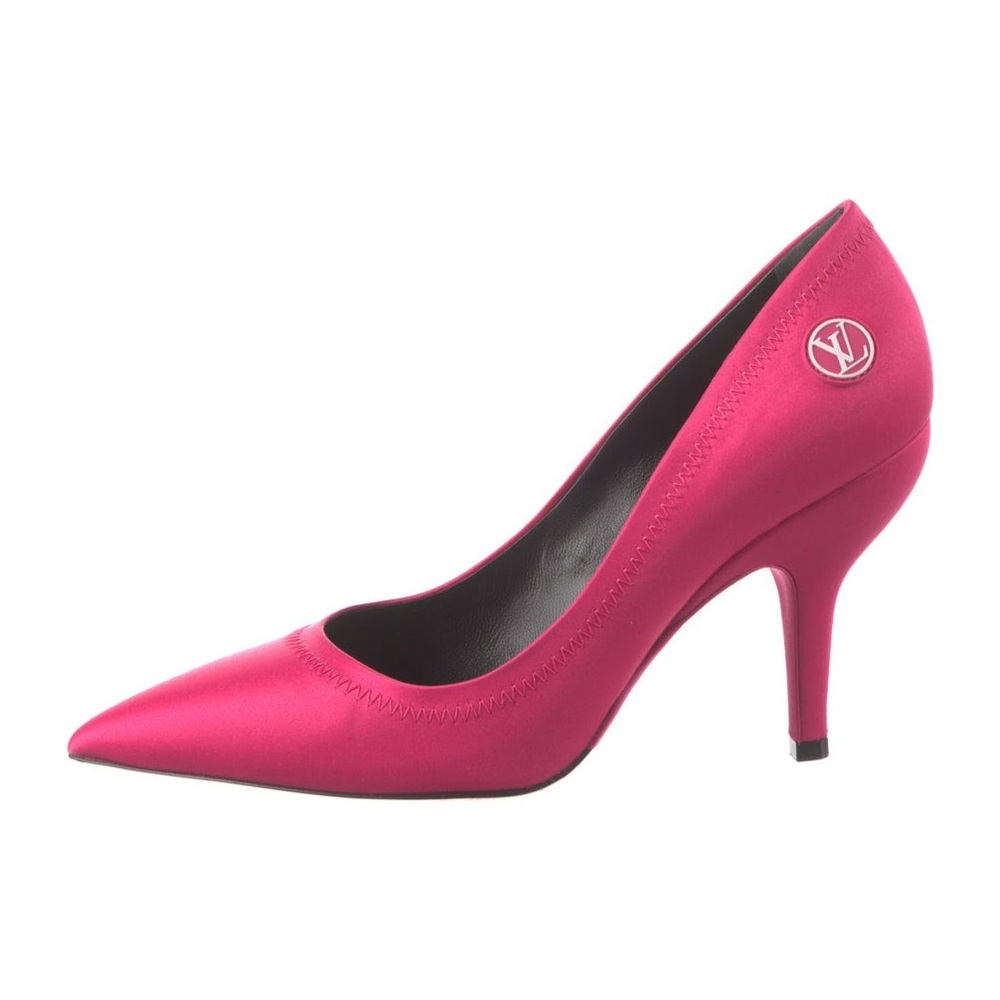 Louis Vuitton FUSCHIA pink Satin Pumps, size 40. Brand new in box with dust bags